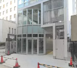 本町駅 徒歩8分 せんば心斎橋筋商店街 1F店舗 【軽飲食可】
