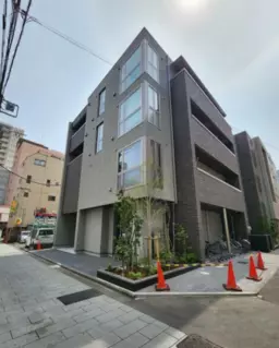 八王子駅 徒歩4分 南小路沿い 1F〈101区画〉スケルトン物件 【軽飲食可】