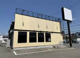 伊丹駅 車10分 五合橋線沿い 駐車場17台 平屋建てスケルトン物件 【飲食可】
