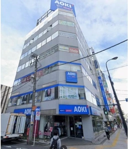 駅前立地の事務所使用物件外観