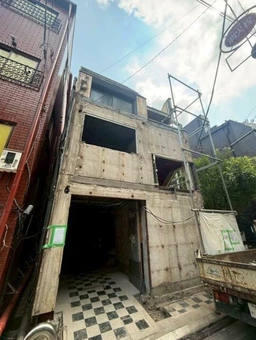 ◆渋谷駅 徒歩7分 3F スケルトン物件 分割・一棟も可【何業も可】◆外観
