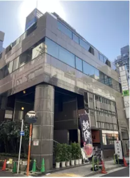 内幸町駅 徒歩2分・新橋駅徒歩３分♪【飲食可】看板設置可！182㎡の大型店舗・オフィス　スケルトン外観