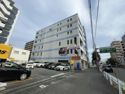 東神奈川駅徒歩3分　飲食、サロン、エステ系不可