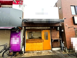 なかなかでない十三駅前店舗ワンフロア！外観