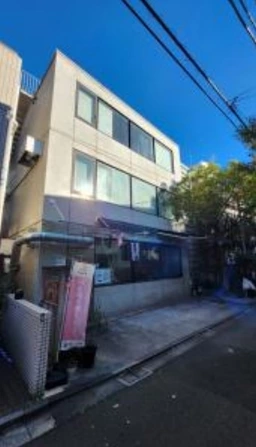 ≪外苑前駅 徒歩8分｜1階路面・64.00㎡｜飲食店居抜き≫外観
