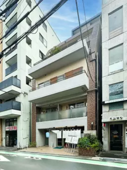 ≪【代々木公園 徒歩2分】上原水道通り商店街の1階スケルトン店舗 / 飲食不可≫
