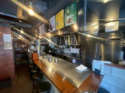 渋谷駅 徒歩10分 1F 現況:鉄板焼き 飲食居抜き物件 【何業も可】外観