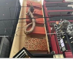 御堂筋線「心斎橋」徒歩5分 四つ橋線「四ツ橋」徒歩5分 御堂筋線「なんば」徒歩6分　業種何でも可！外観