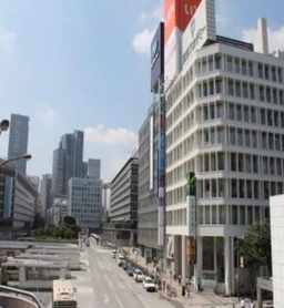 ≪新宿駅 徒歩2分｜3階・92.23㎡｜店舗事務所≫外観