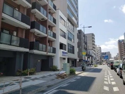 阪東橋駅徒歩3分　飲食不可　薬局居抜き