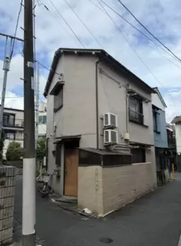 ■北千住駅 徒歩6分 1F〜2F 現況:住居仕様物件 【軽飲食可】外観