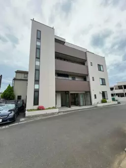 【YU0703】三ッ沢上町駅徒歩！1階店舗、事務所！物の搬入がしやすいです！！