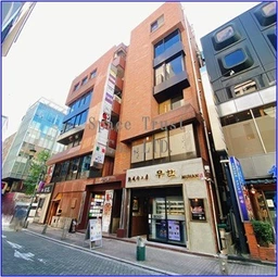 赤坂通りと田町通り沿いの角ビル！創作料理店居抜《造作讓渡無償》外観