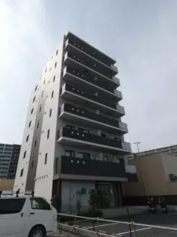 三郷中央駅 徒歩4分 　中央通り沿い　1階外観
