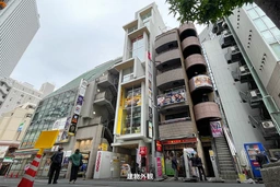スタック池袋　池袋東口繁華街！サンシャイン60通り至近の好立地物件です。外観