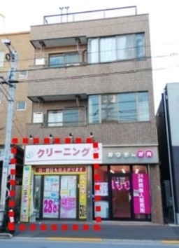 大通り沿い！1階路面！外観