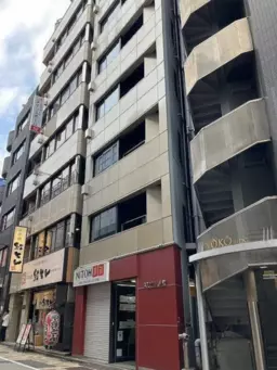 神田駅 徒歩2分 1F 前テナント：不動産会社店舗 【飲食不可】