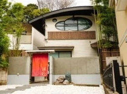 白金台駅 徒歩6分 1F〜2F 現況しゃぶしゃぶ店 【前倒し・造作費相談可能・飲食・物販・サービス可】外観
