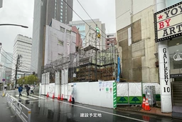 代々木駅前East 地下1階　代々木駅東口目の前！好立地、飲食可の新築ビルになります。