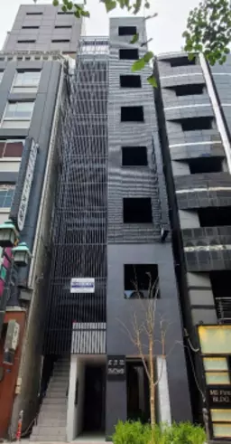 並木通りに面するビル、サービス店舗利用可、ワンフロア·ワンテナント　飲食店（バーのみ相談可）　7階