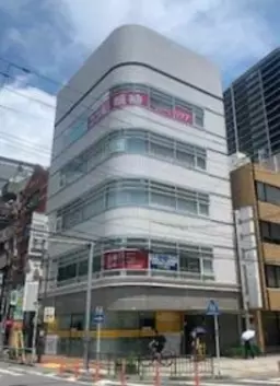 川口駅 徒歩2分 　駅近好立地　六間道路沿い　3階外観