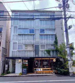 ■代々木公園駅 徒歩5分 B1F 前テナント:物販店 【軽飲食可】