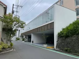 ■洋光台駅 徒歩15分 1F 現況:クリニック居抜き物件 【飲食不可、クリニック系募集】外観