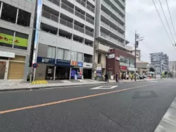 国立駅 徒歩3分 1F スケルトン物件 【飲食可】外観