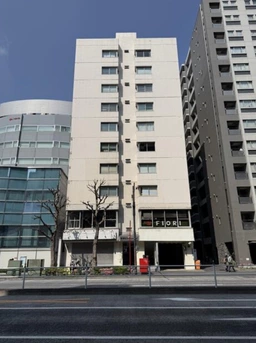 新橋駅 徒歩1分 B2F 靖国通り沿い物件【何業も相談可】〇〇外観