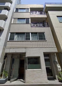 早稲田駅 徒歩9分 1F【飲食可】