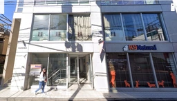 【表参道駅5分】普通借家契約3年！前テナント美容室の居抜き店舗（約36.6坪）。物販等も相談可。外観