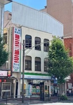 上大岡駅徒歩3分　飲食不可外観