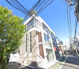 ≪表参道駅 徒歩6分｜2階・121.06㎡｜物販・サービス店舗向け（美容院居抜き相談）≫外観