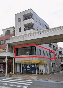 小岩駅 徒歩12分／フラワーロードに面す／L字型間取りの事務所仕様物件【飲食不可】外観