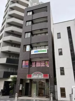 赤羽駅 徒歩2分 1F スケルトン物件 【飲食可】外観