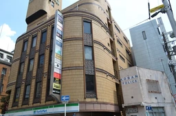 西中島南方駅 徒歩2分 2F 現況:バー 飲食居抜き物件 【飲食可(重飲食不可)】