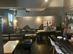 聖蹟桜ヶ丘駅 徒歩3分 3F 現況:カラオケバー 飲食居抜き物件 【何業も可】外観