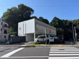 長津田駅 徒歩35分、バス 9分 1F〜2F ロードサイド 現況:その他 その他居抜きなど物件 【業種相談】
