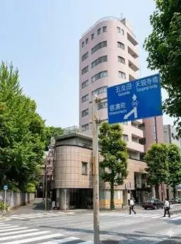 ≪乃木坂駅 徒歩5分｜2階・47.37㎡｜日本料理店居抜き≫外観