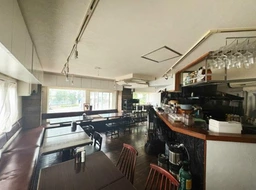 青山一丁目3分｜交差点角地・視認性◎外観