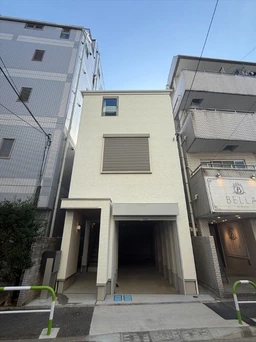 赤羽スズラン通り至近の新築1階路面物件！！　看板設置も相談可能な為店舗利用に最適です！外観