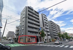 蒔田駅 徒歩1分／鎌倉街道に面す／角地の路面店【飲食不可】