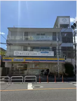 駒沢大学駅 徒歩3分 1F スケルトン物件 【飲食可】外観