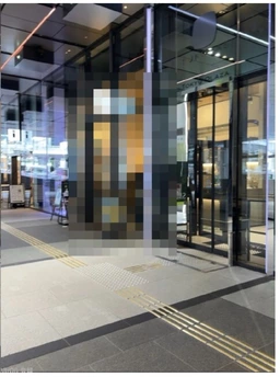 渋谷駅徒歩1分！大型商業施設の1階路面店舗です！