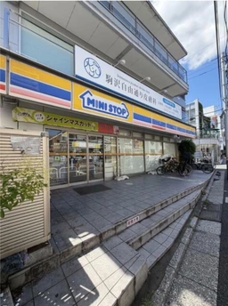 【⭐︎コンビニ跡地⭐︎駒沢大学駅 徒歩2分 8月末まで居抜き可】