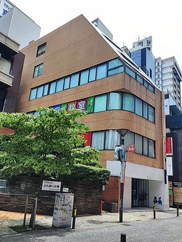 川崎駅徒歩5分｜約29坪・24時間利用可・駅近の店舗・事務所物件外観
