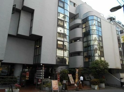 市ヶ谷駅 徒歩2分 2F物販、クリニック、サロン等相談可【飲食不可】