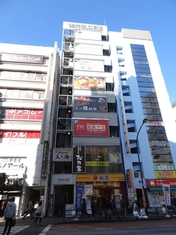 池袋駅 徒歩3分 B1F スケルトン物件 【業種相談】