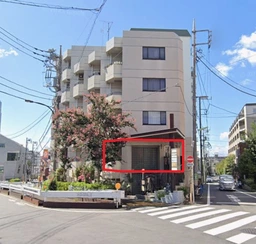 用賀駅 徒歩5分／「水道みち」に面す／前面トレンディなガラスブロック／フルスケルトン物件【飲食相談】