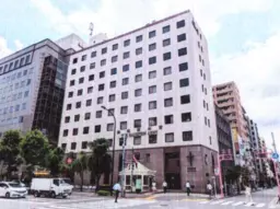 ■神保町駅 徒歩1分 B1F〜1F 前テナント:カフェチェーン店 【業種相談】外観